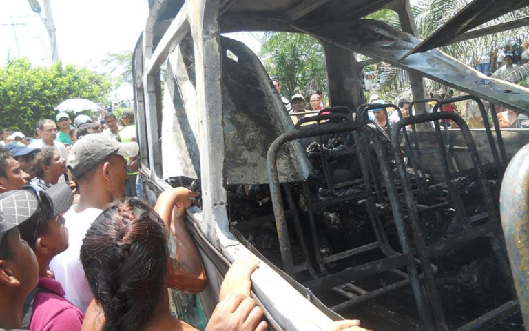 Consejo de Estado ordena reparar a familiares de víctimas de incendio de buseta image