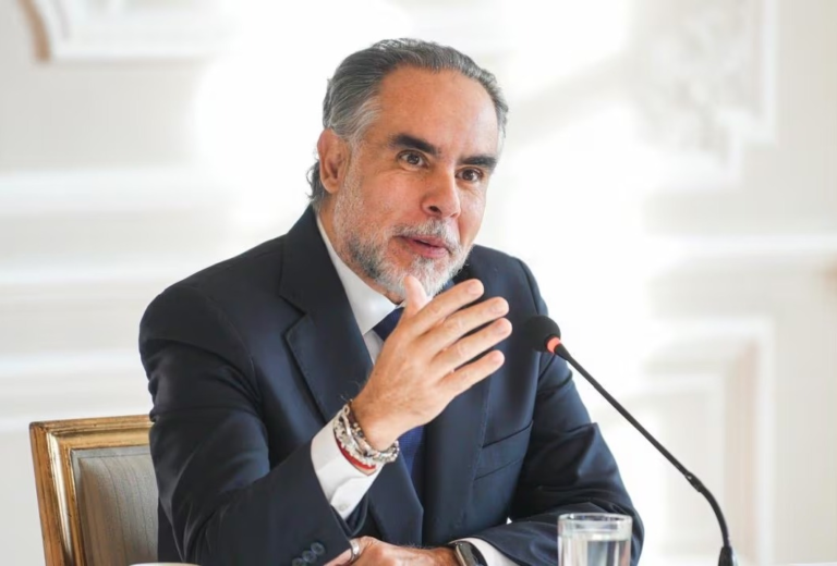 Estos son los nuevos ministros del gabinete de Petro image