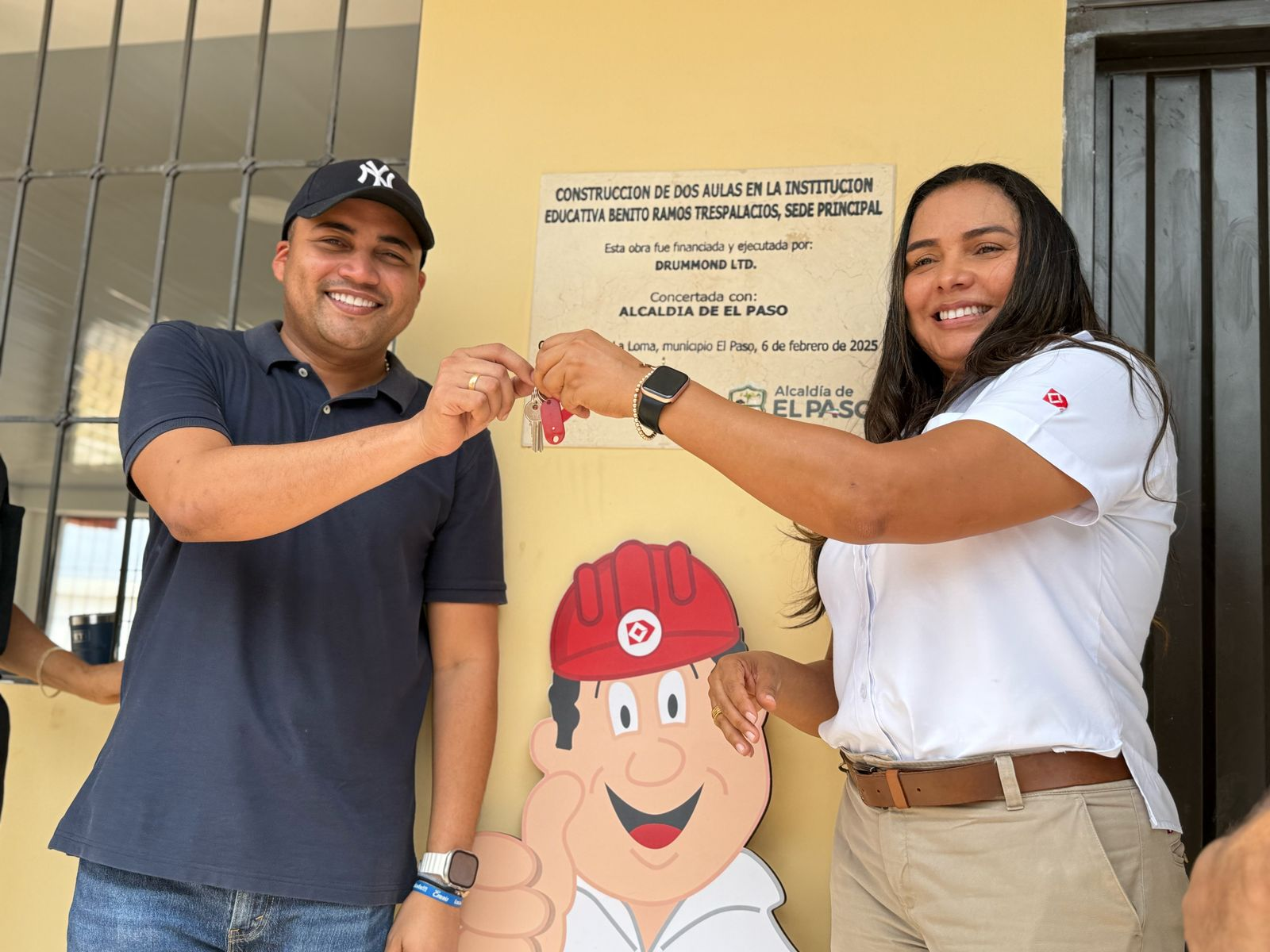 Drummond entrega nuevas aulas para fortalecer la educación en La Loma image