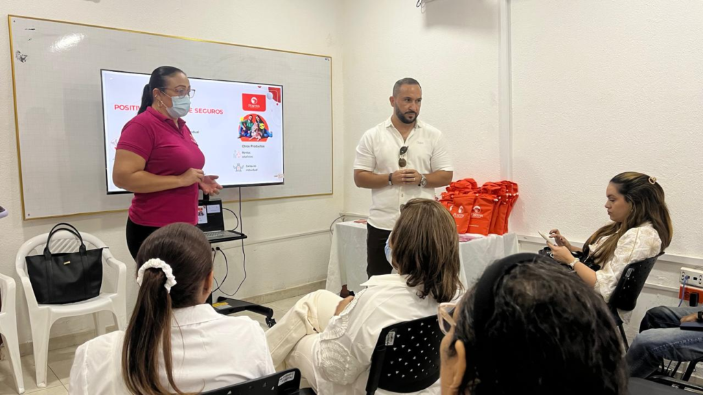 Hospital Rosario Pumarejo de López firma convenio para seguro estudiantil | RTA Noticias