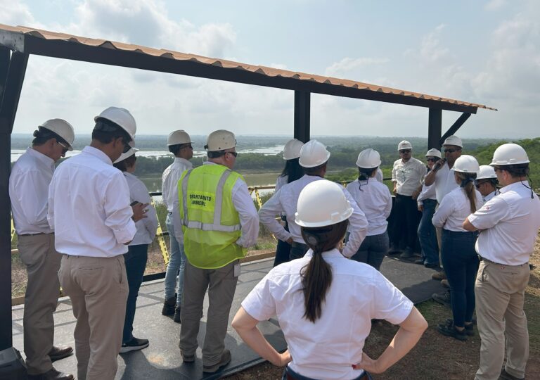 Funcionarios de la Agencia Nacional de Tierras resaltan la labor social y ambiental de Drummond tras visitar sus operaciones mineras_3