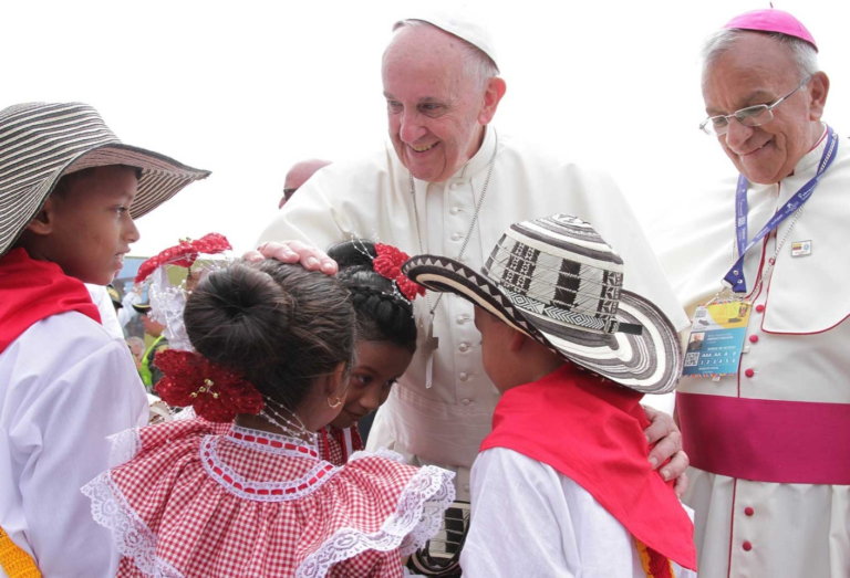 Lideres políticos colombianos lamentan la muerte del papa Francisco image