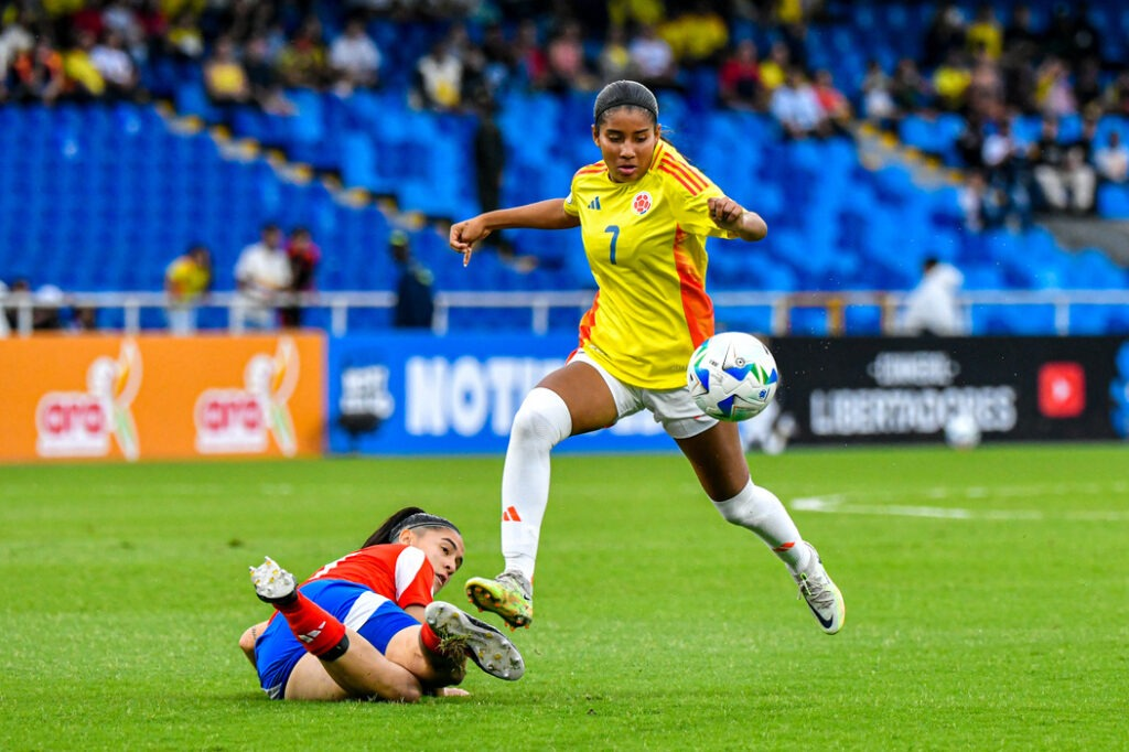 Colombia Femenina Sub-17 va por el titulo Sudamericano Colombia Femenina Sub-17 va por el titulo Sudamericano | RTA Noticias
