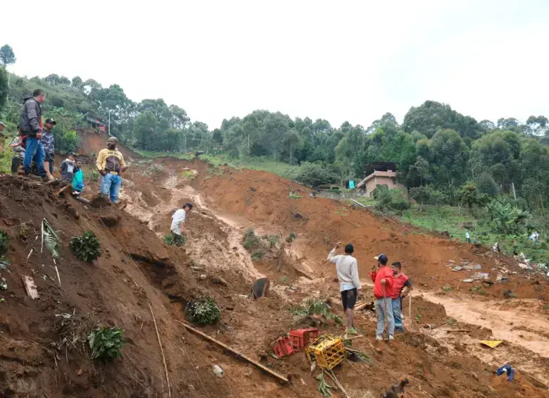 "Bello" milagro tras avalancha en Antioquia | RTA Noticias