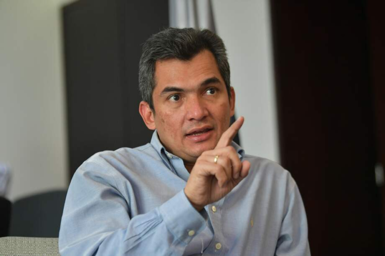 Magistrado Alfonso Campo y su familia se accidentaron image