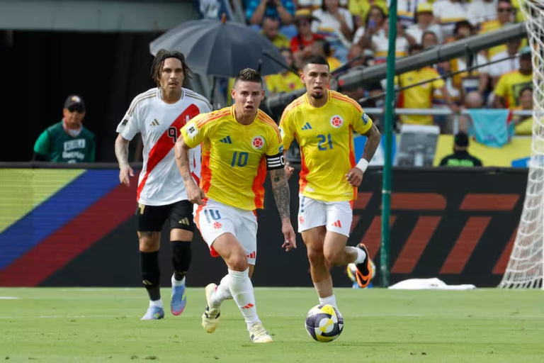 Colombia empata frente a Perú y retrasa su clasificación image