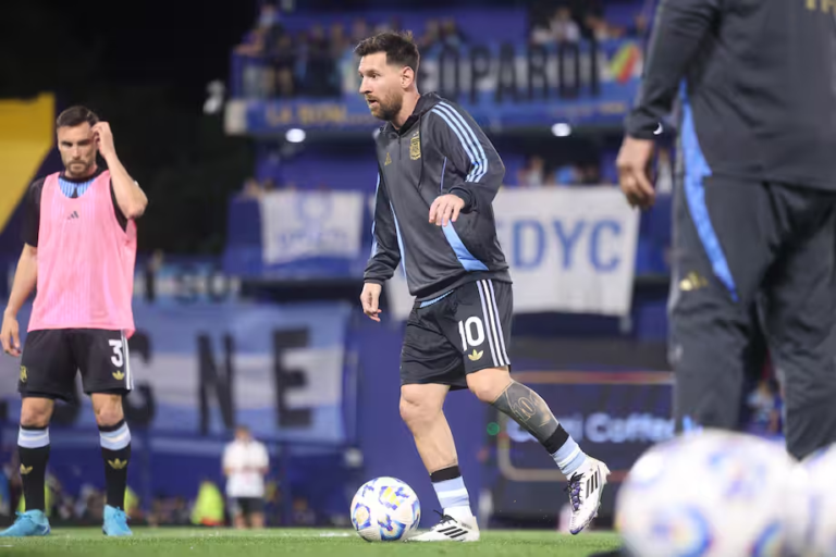 Lionel Messi será titular ante Colombia en las Eliminatorias image