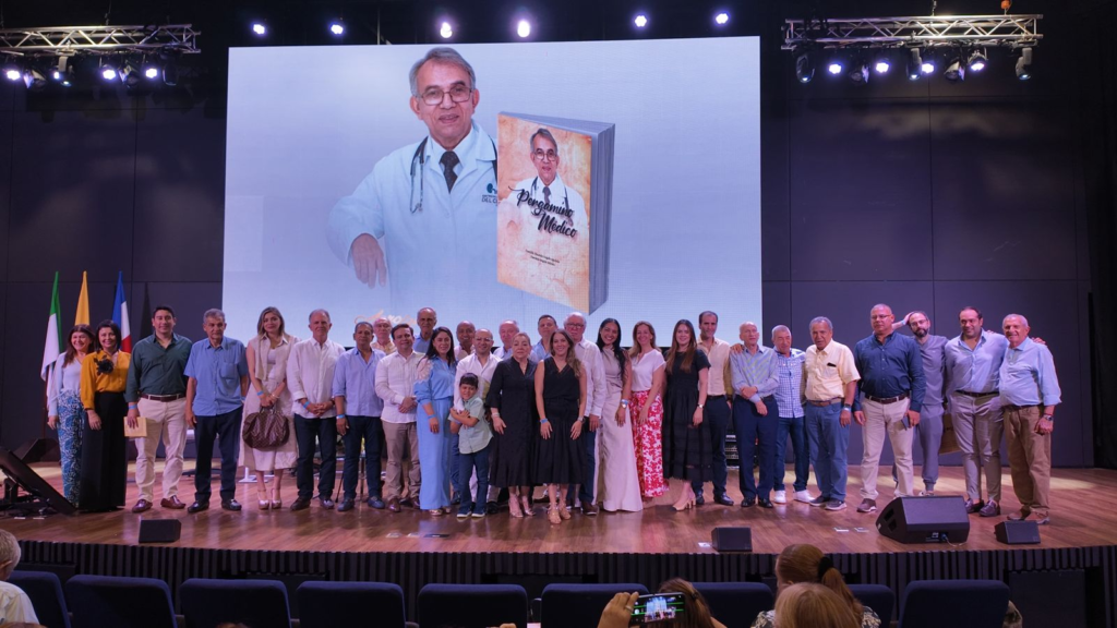 Pergamino médico, un libro que rinde homenaje al médico | RTA Noticias