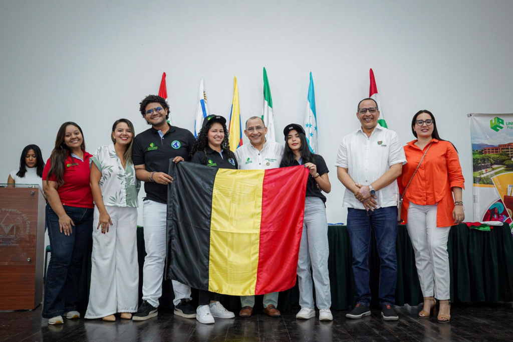 Estudiantes de la UPC llevan el nombre del Cesar al exterior | RTA Noticias