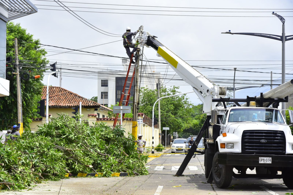 Así atienden la emergencia por vendaval en Valledupar | RTA Noticias