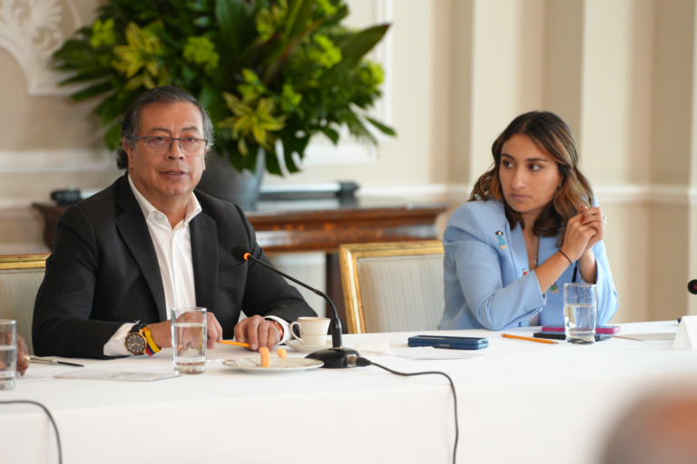 Renuncia la Canciller Laura Sarabia y cuestiona al Gobierno image