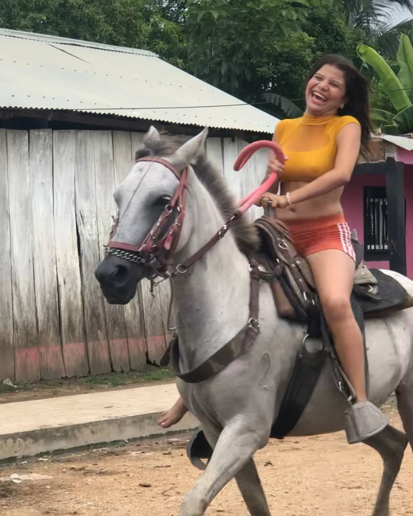 Así crece Doralys Rómulo, la pequeña que enamoró a Colombia Así crece Doralys Rómulo, la pequeña que enamoró a Colombia | RTA Noticias