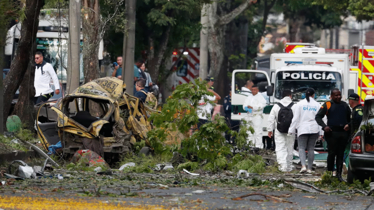 Violencia que golpea la economía image