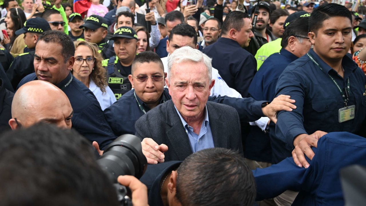 Álvaro Uribe renuncia a la prescripción de sus proceso judicial image