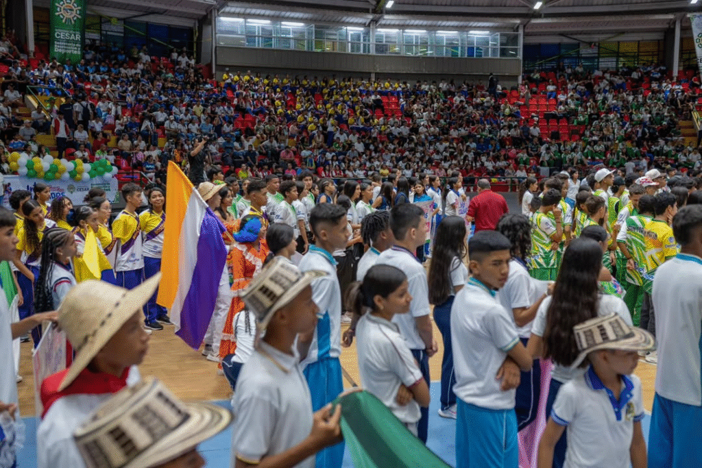 La llama del deporte iluminó la apertura de los Juegos Intercolegiados La llama del deporte iluminó la apertura de los Juegos Intercolegiados | RTA Noticias