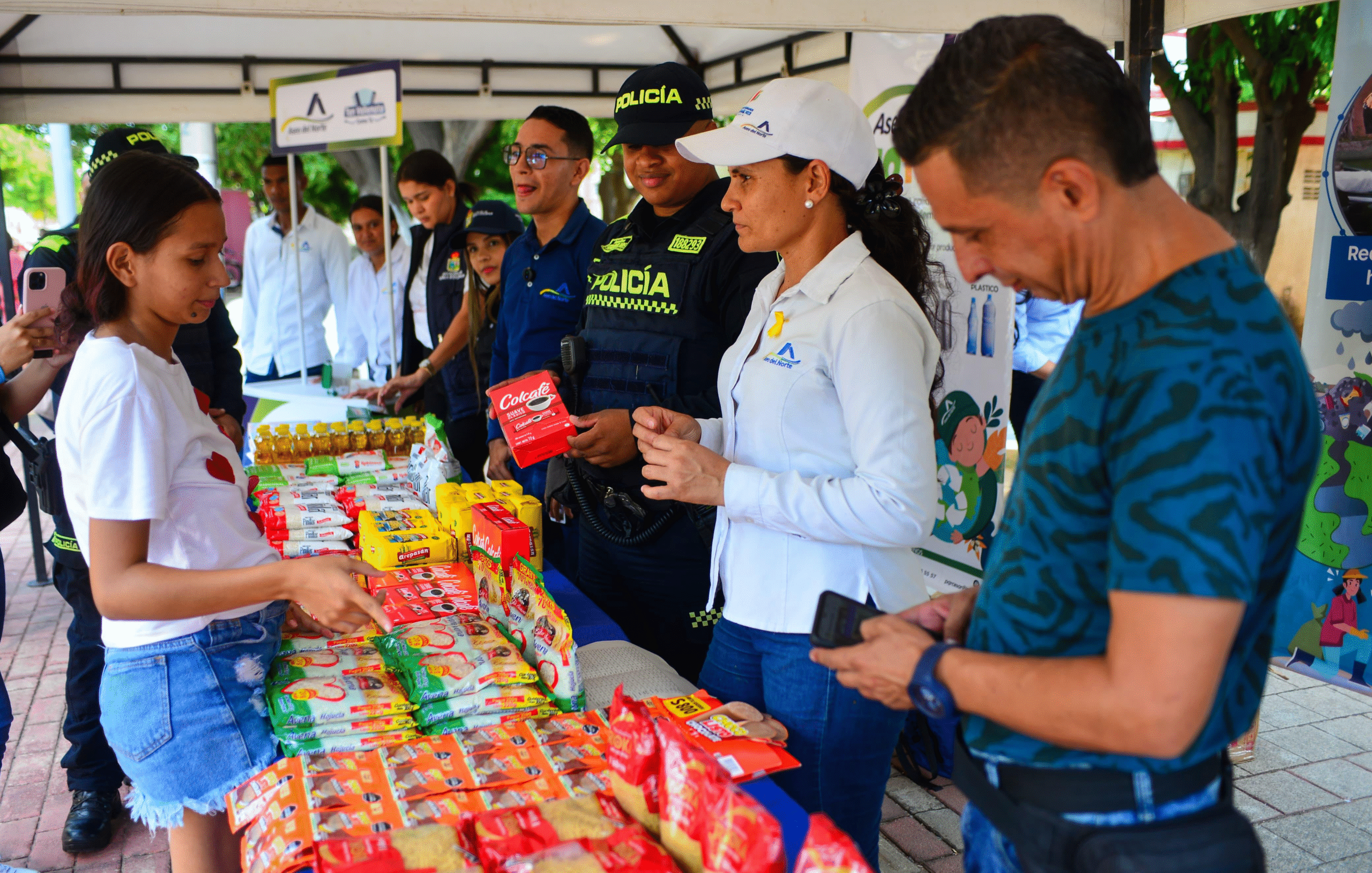 Mercado y útiles por reciclaje, la apuesta de Aseo del Norte image