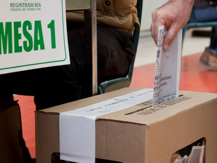 Usted votaría por ellos si fuesen candidatos a la Cámara ? image