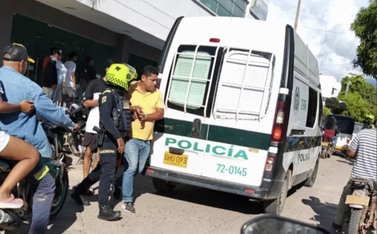 Menor de 6 años muere arrollada por un vehículo image