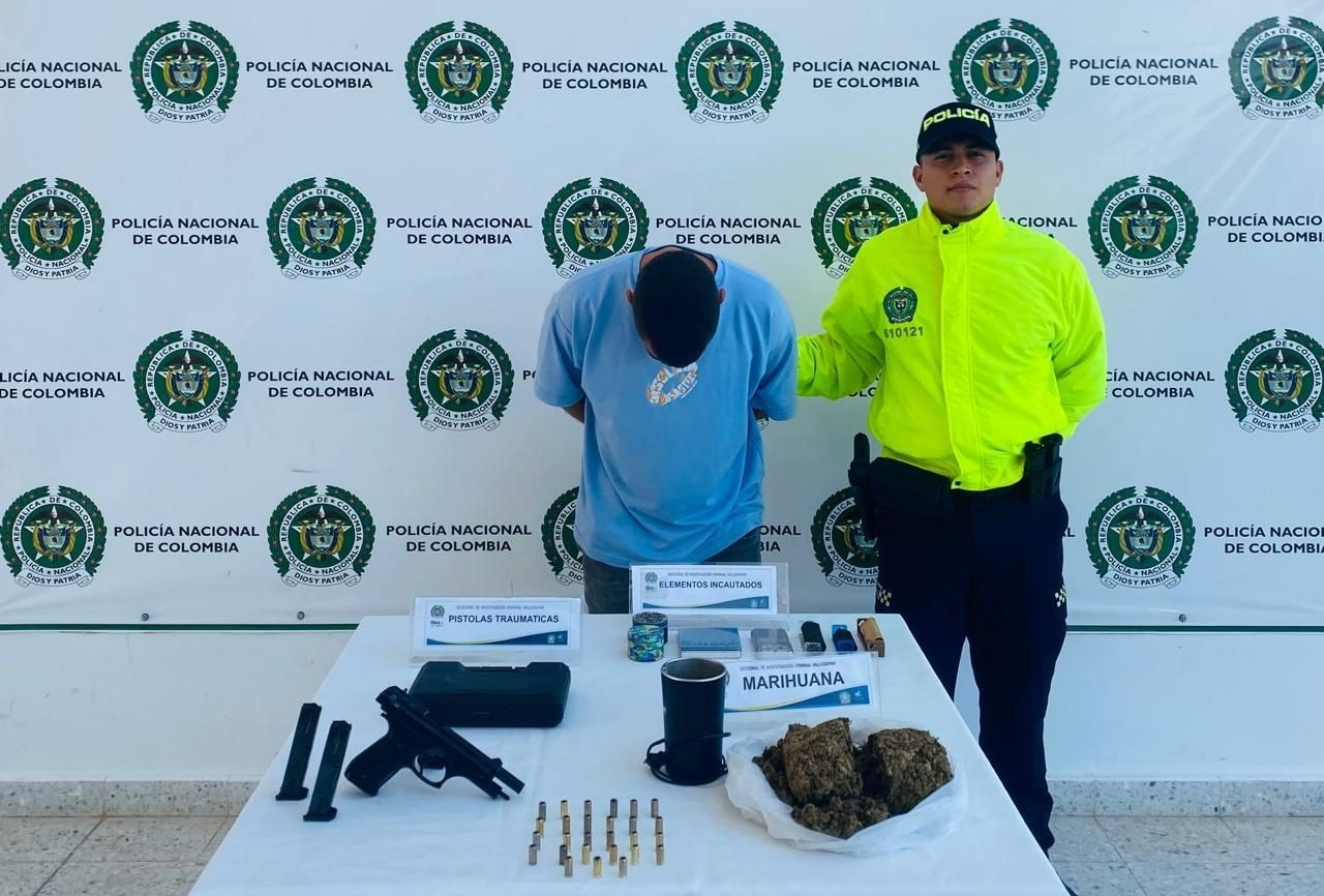 Capturan a hombre con marihuana y arma traumática image