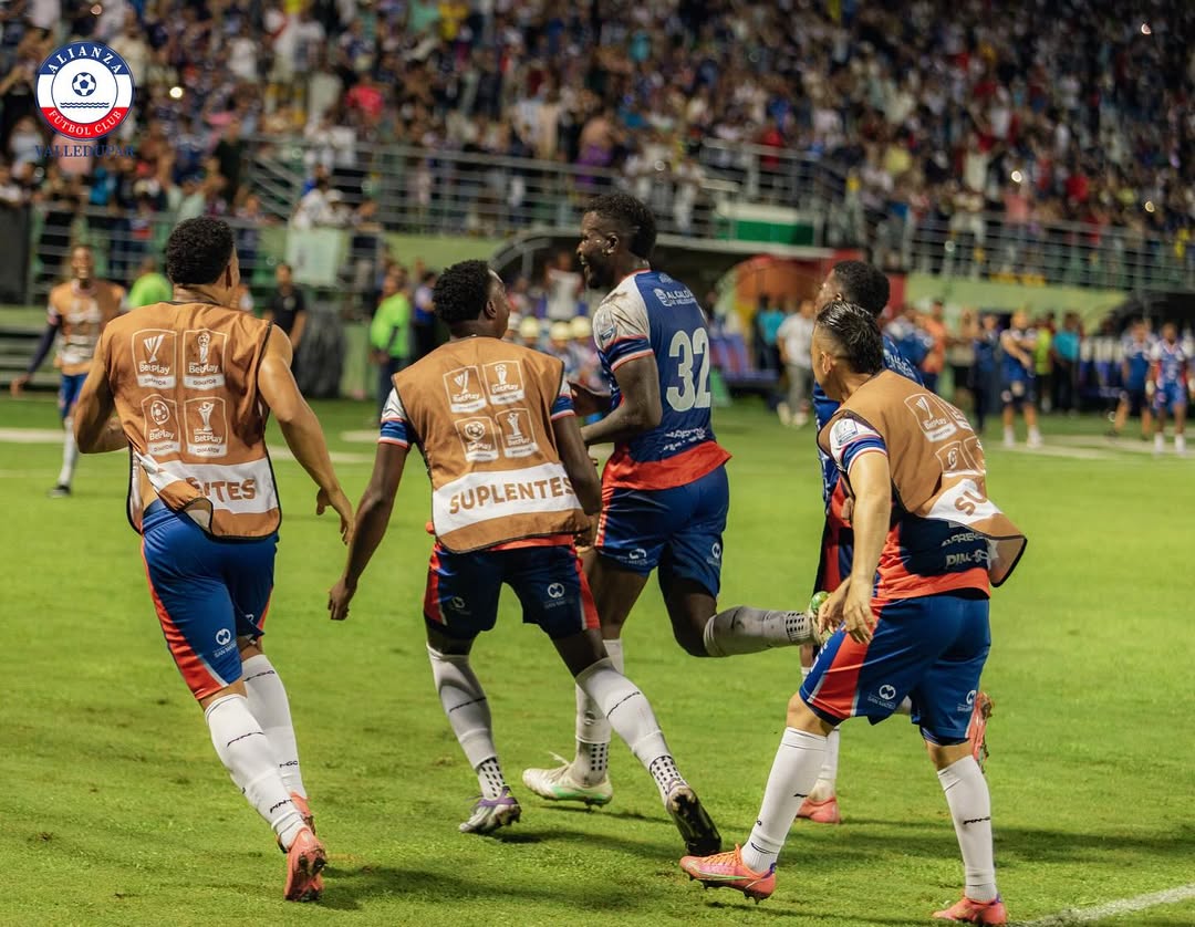 El primero de la Tarde - Noche por parte de @lucumi_19 🤩 quien abrió el marcador y con ella la  (2)