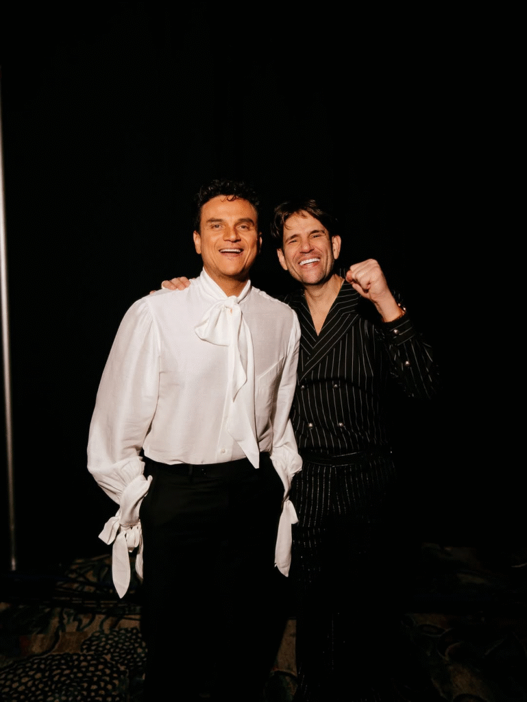 Silvestre y Juancho recibieron los Latin Grammy 