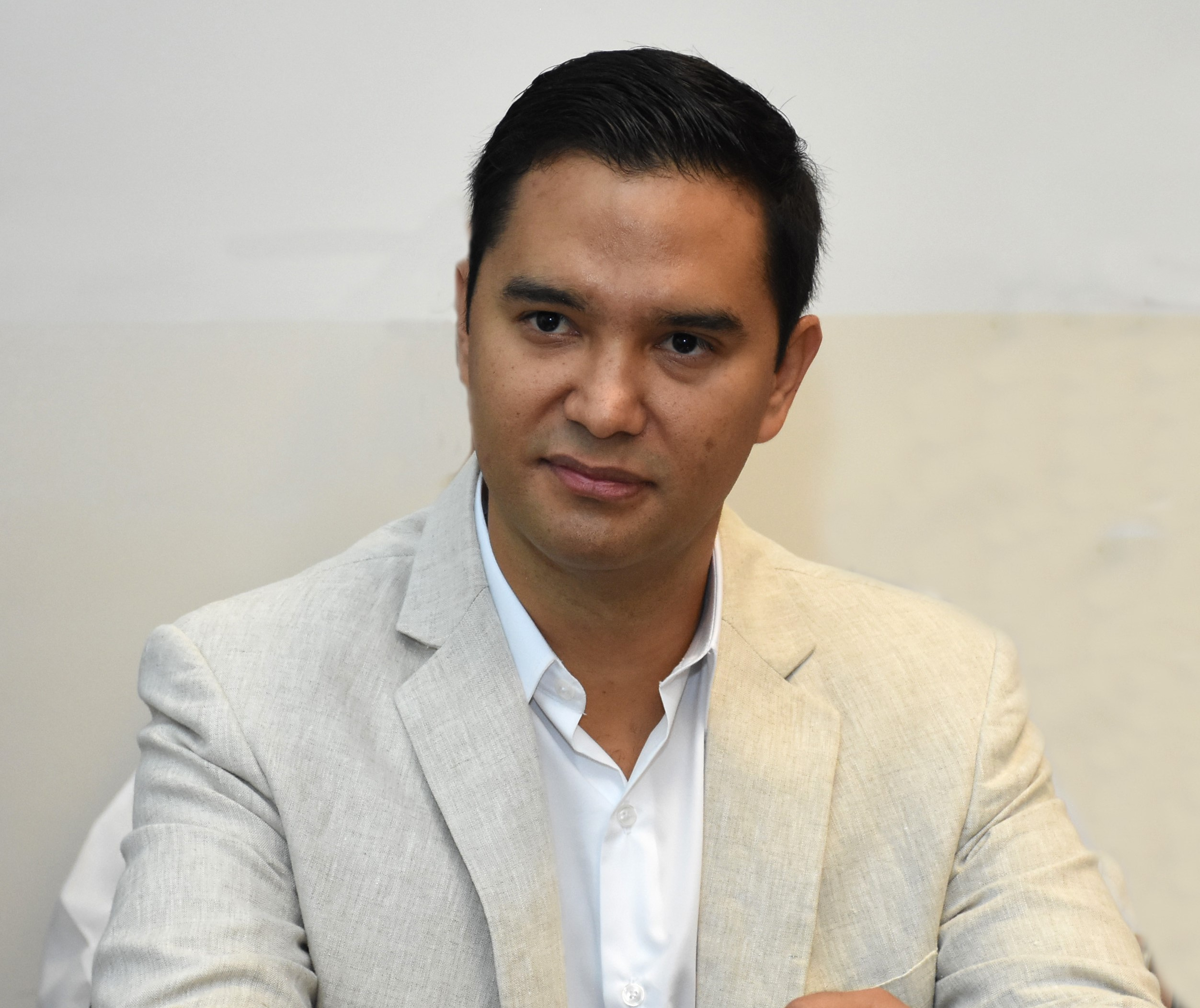 Mello Castro desmiente rumores de su salida del partido Liberal