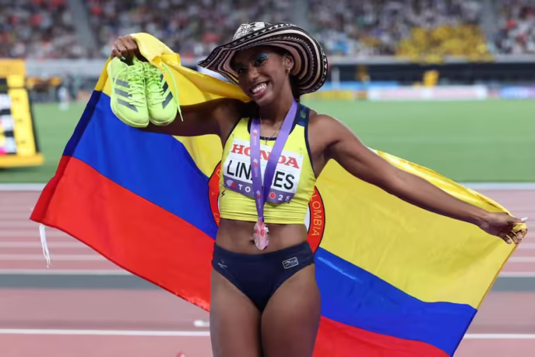 NATALIA LINARES ATLETA