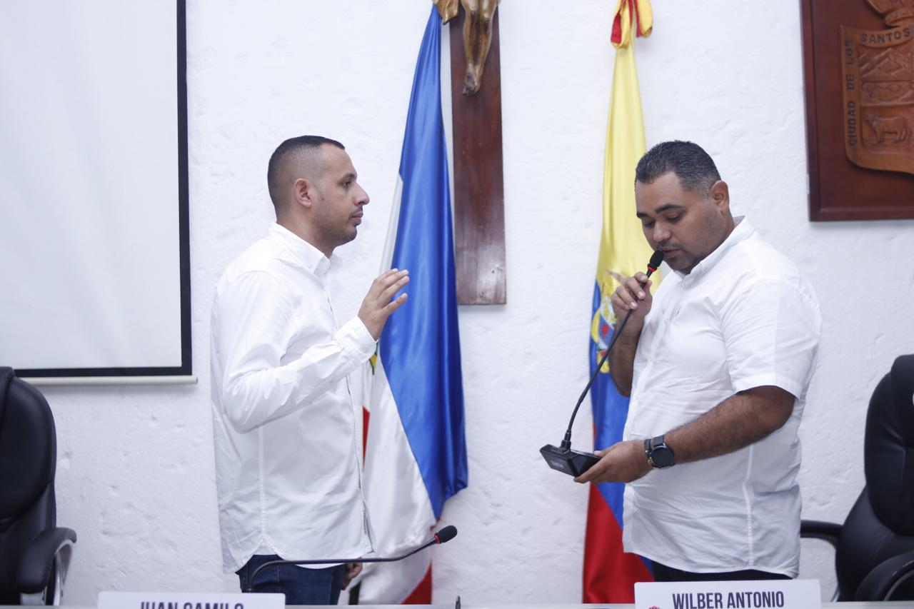 Jesús Perpiñán: Concejo posesionó al nuevo concejal image
