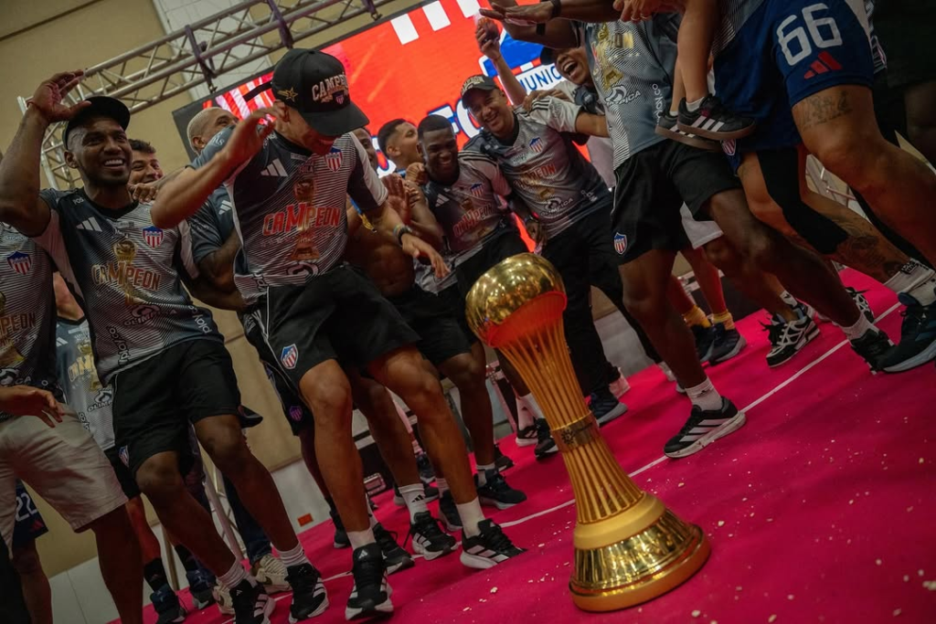 Junior campeón: multitudinario recibimiento en Barranquilla 