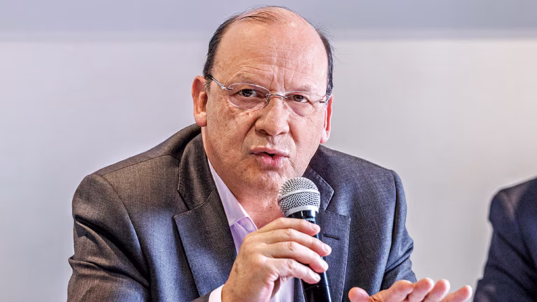 ministro de hacienda