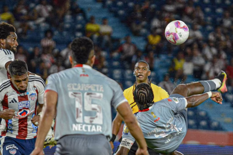 JUNIOR VS SANTAFE