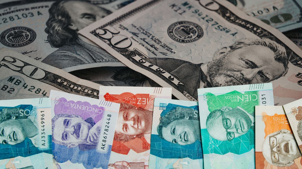 DÓLAR DOLAR DOLAR