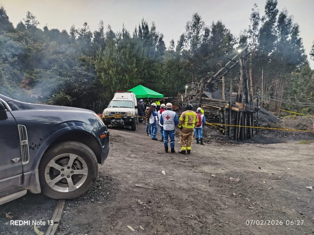 6 mineros muertos tras explosión en mina de Guachetá, Cundinamarca HAlEECfWIAABqy2