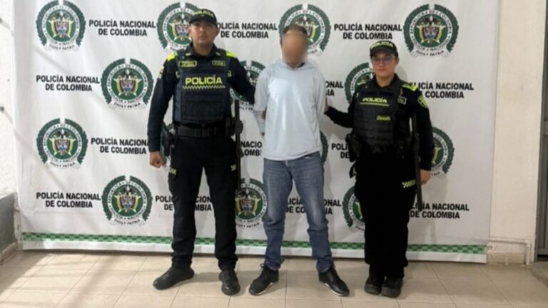 Detenido hombre en Villa Arcadia por orden de captura vigente orden de captura