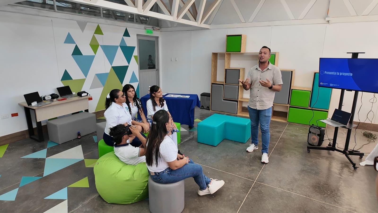 Drummond transforma espacios educativos tradicionales