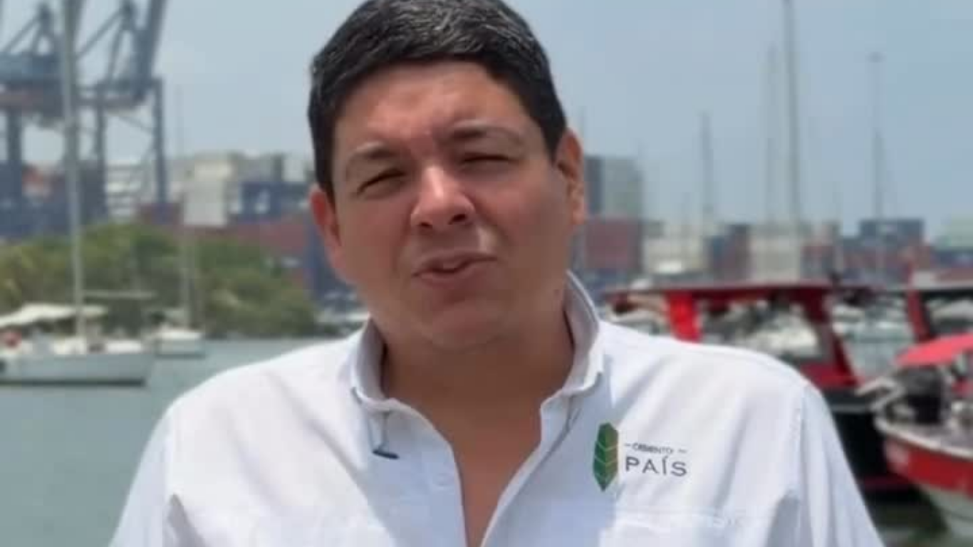 Cemento País entregó materiales de construcción para fortalecer espacios comunitarios en Barú Cemento País