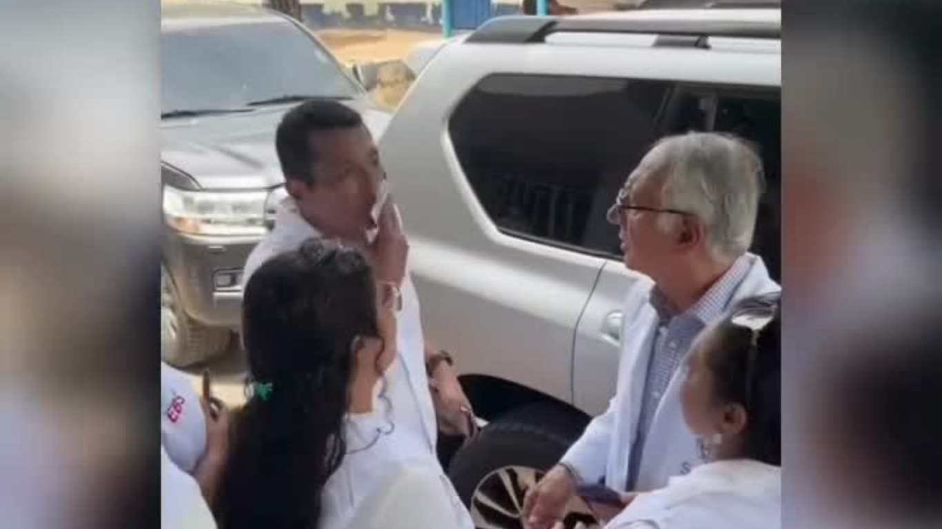 Ronald Flórez, el alcalde del Banco, Magdalena, protagonizó incómodo momento con ministro Jaramillo Ronald Flórez