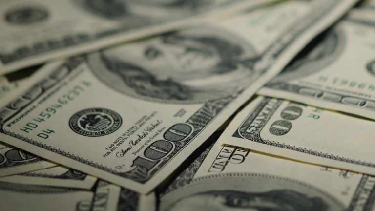 dólar