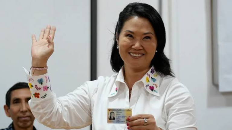 Keiko Fujimori se consolida como presidenta electa de Perú Keiko Fujimori