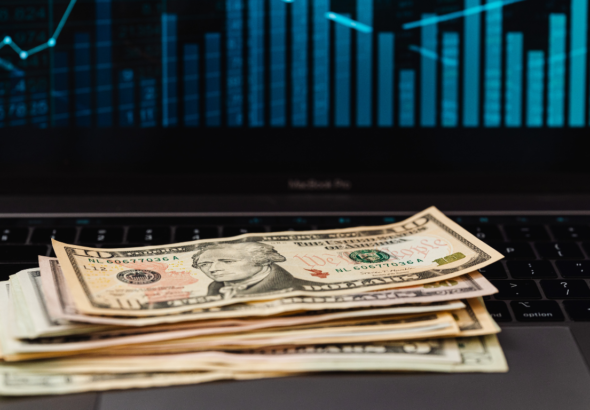 El dólar cayó a su precio más bajo en más de cinco años en Colombia dólar