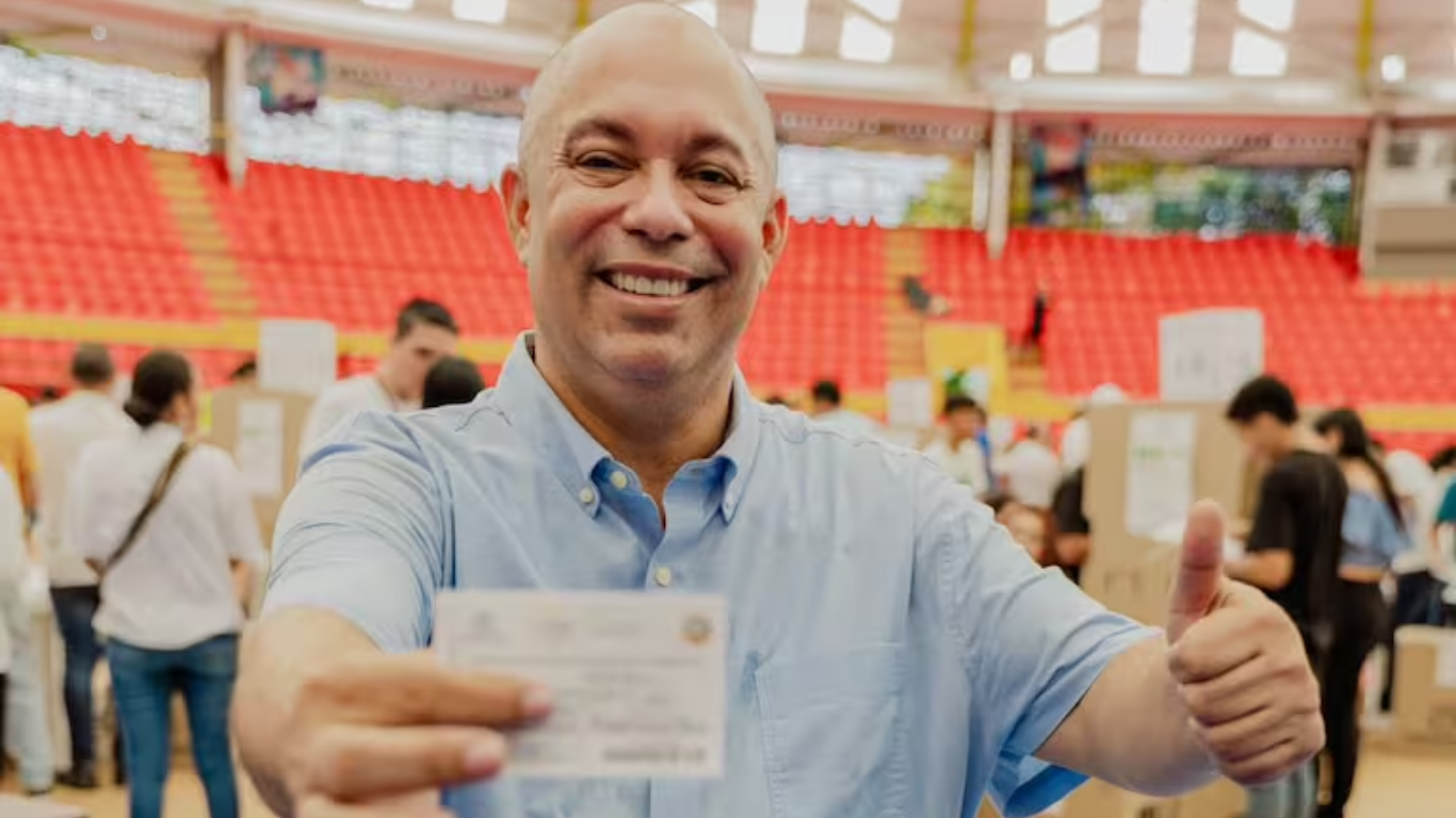 Ernesto Orozco felicitó a De la Espriella y ofreció trabajo conjunto desde Valledupar Ernesto Orozco Durán