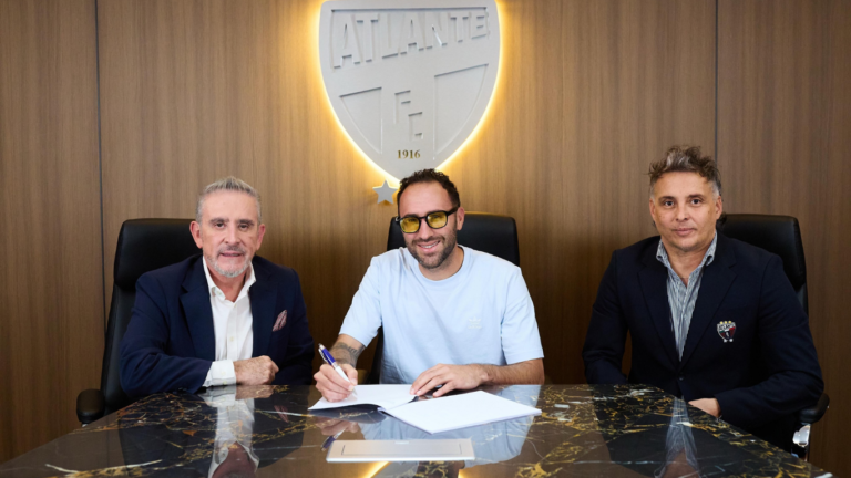 David Ospina fue presentado como nuevo portero del Atlante en México tras salir de Atlético Nacional David Ospina