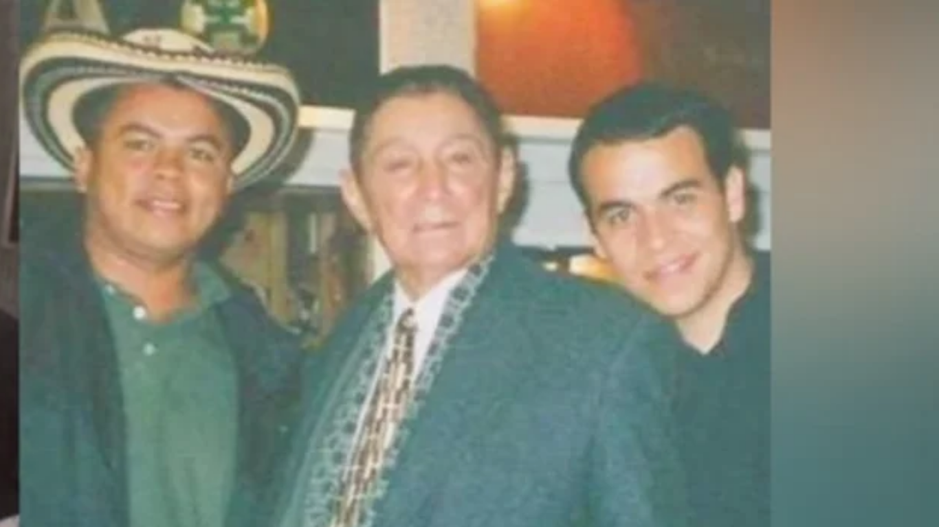 Abelardo de la Espriella revive emotivo encuentro con Rafael Escalona tras ser elegido presidente Escalona