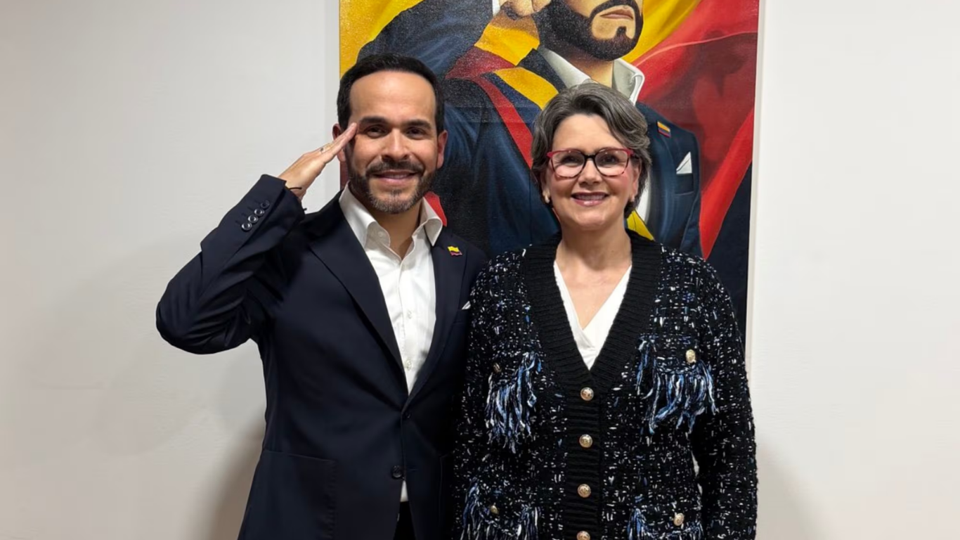 Sandra Suárez, exministra y exgerente de SEMANA, asumirá la dirección del DPS en el Gobierno de Abelardo de la Espriella Sandra Suárez