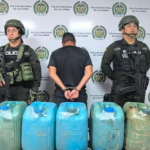 Capturan a hombre con 145 galones de gasolina de presunta procedencia ilegal en Río de Oro Hombre capturado