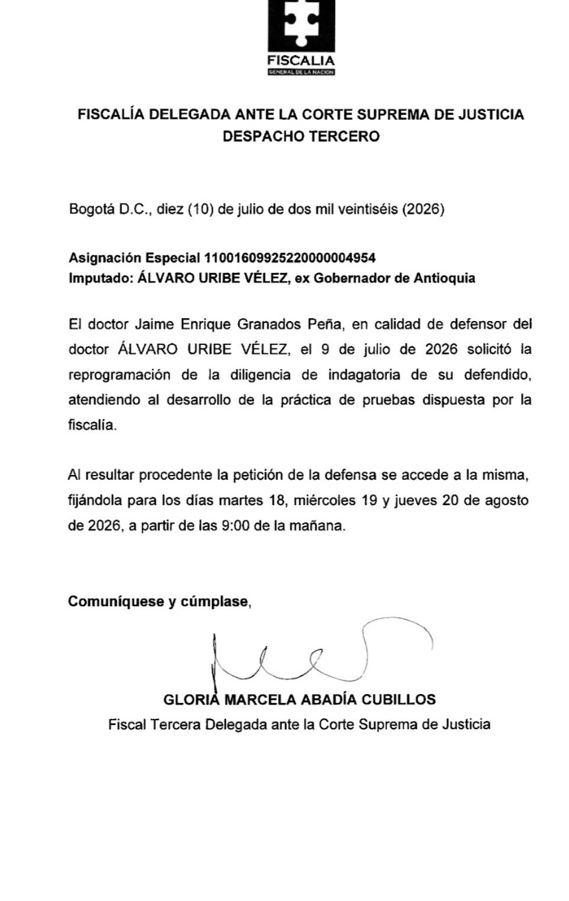Fiscalía reprogramó la indagatoria de Álvaro Uribe en Bogotá por investigación de las masacres de El Aro y La Granja Fiscalía reprogramó la indagatoria de Álvaro Uribe en Bogotá por investigación de las masacres de El Aro y La Granja | RTA Noticias