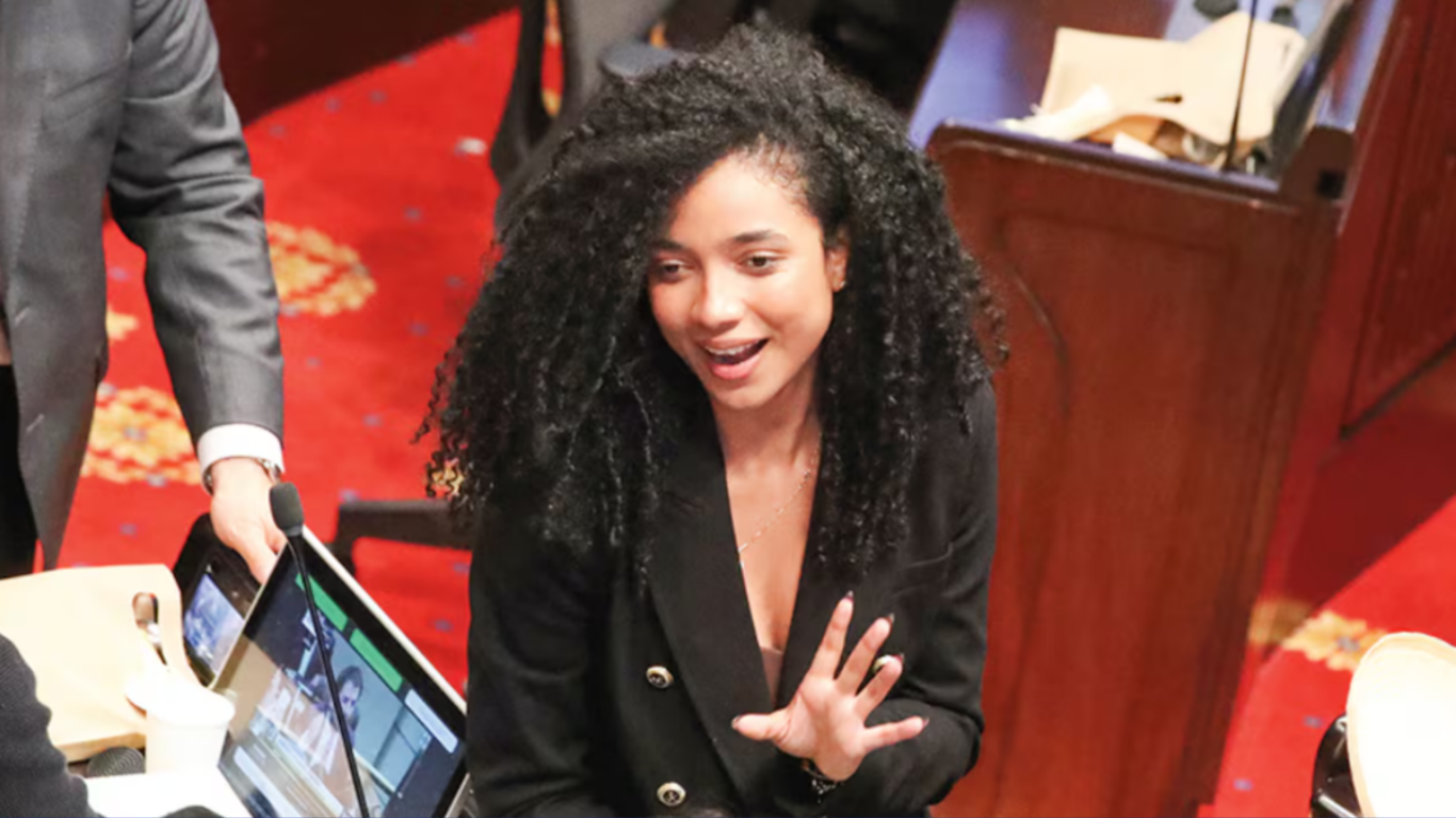 Juliana Guerrero enfrenta nuevas denuncias por presunta red de contratación Juliana Guerrero