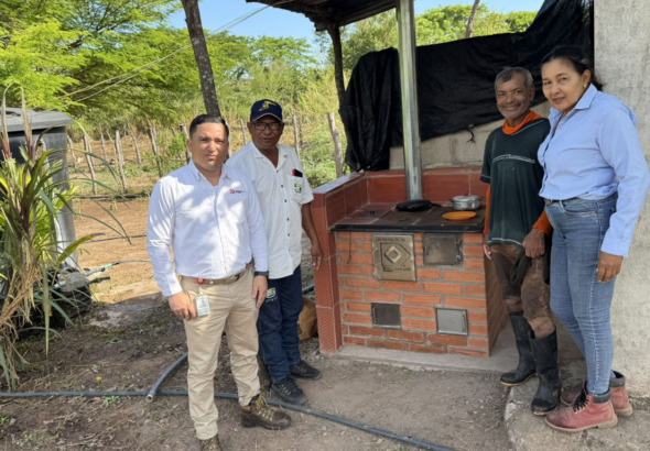 Drummond beneficia a familias del Cesar con estufas eficientes Drummond