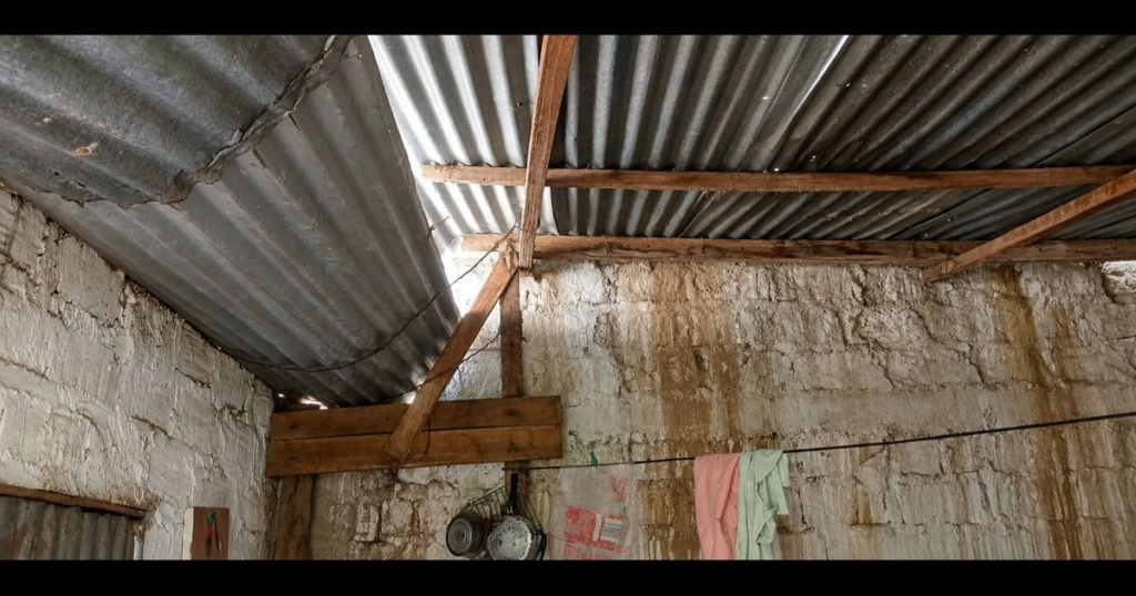 Cuando llueve, ellas no duermen… se mojan: la historia de dos hermanas que inspira a Valledupar Cuando llueve, ellas no duermen… se mojan: la historia de dos hermanas que inspira a Valledupar | RTA Noticias