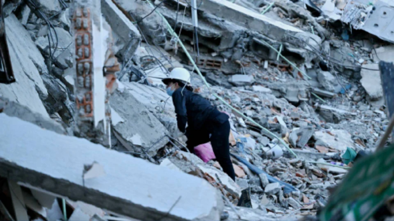 Medicina Legal revela lista oficial de víctimas identificadas tras el terremoto del 10 de agosto medicina legal